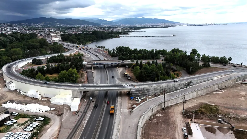 Başiskele kavşak koridorunun havadan görünümü